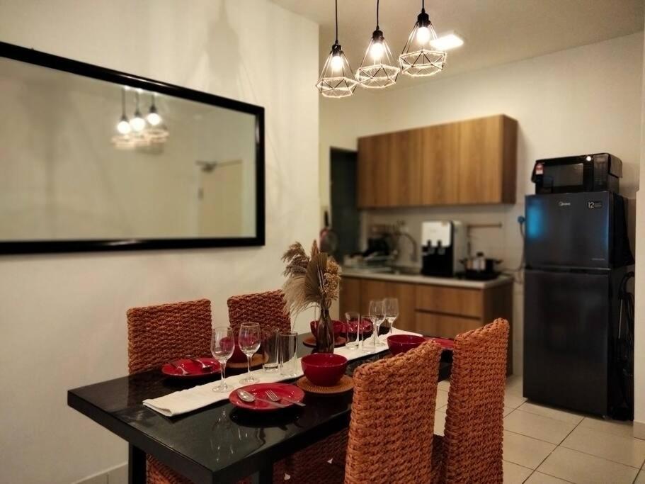 Apartment V Boho 3bedroom 7-8pax Eco Majestic Semenyih Beranang